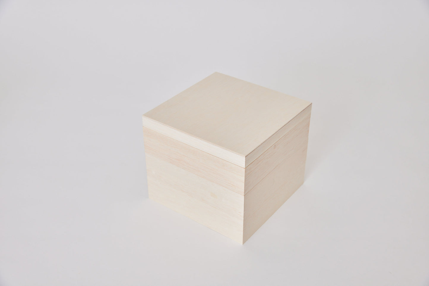 木製重箱（ファルカタ材インロー式）